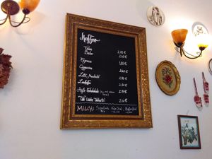 pay extra for cow milk at Cafe Vogelfrei in Mannheim