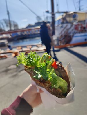 Avokado and hummus sandwich at Evita Espressobar in Oslo