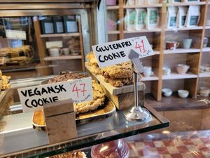 Vegan options at Evita Espressobar in Oslo