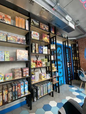Juegos   at Six Board Game Cafe in Madrid