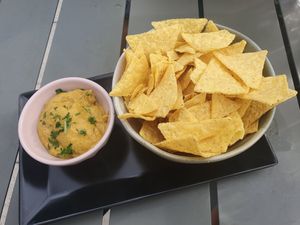 Tortilla chips + dip at blattwerk in Freiburg