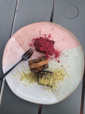 Deierlei vom oh mein gott at blattwerk in Freiburg