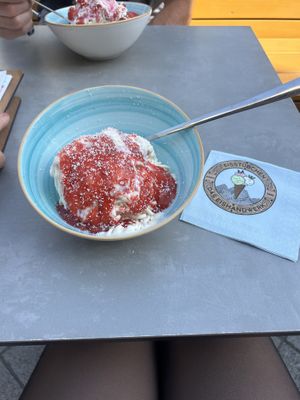   at Eisstübchen in Gehrden