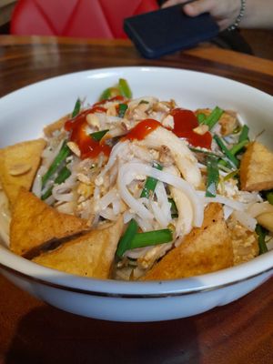 Vegan Pad Thai at TuLi KuSu in Ho Chi Minh City