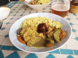 Green lentil and mixed vegetable curry with saffron rice at Cap Lanka in Capbreton