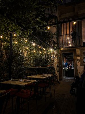   at Espécie in Porto