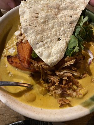 Vegan curry   at Espécie in Porto