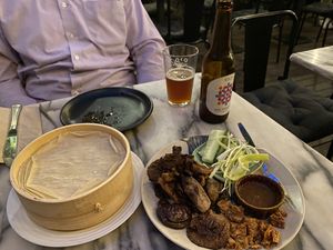 Peking mushrooms   at Espécie in Porto