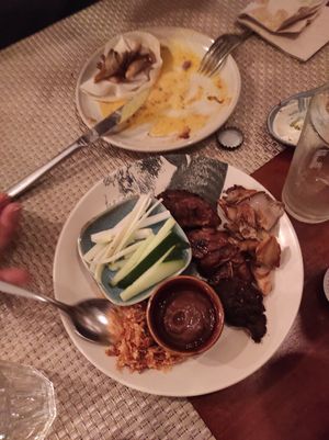 Cogumelos a pequim at Espécie in Porto