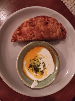 Pastel de massa tenra at Espécie in Porto