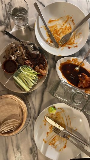 Crepe y kfc (vegan)   at Espécie in Porto