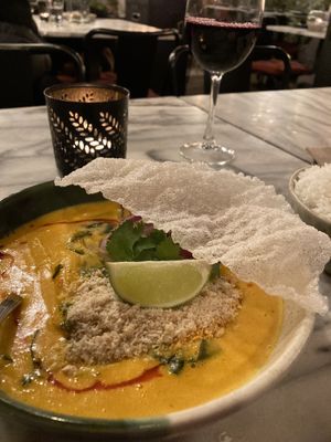   at Espécie in Porto