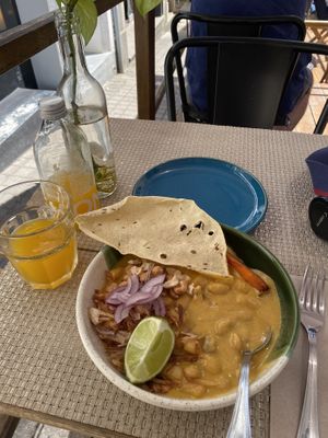   at Espécie in Porto