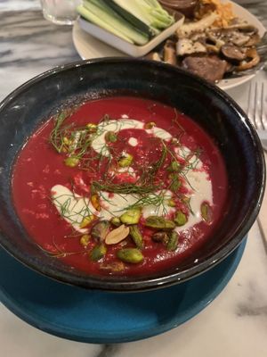   at Espécie in Porto