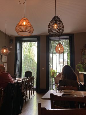   at Espécie in Porto