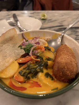   at Espécie in Porto