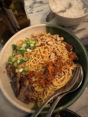   at Espécie in Porto