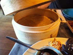  at Espécie in Porto