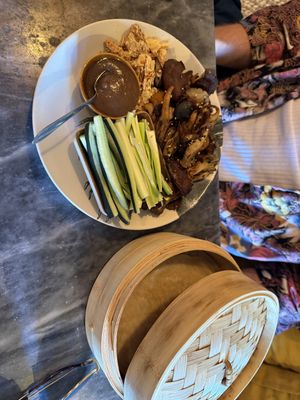 Beijing mushrooms - very good! Best veganised version of the traditional Chinese dish I’ve had  at Espécie in Porto