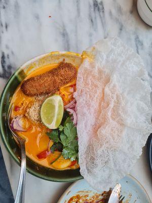  at Espécie in Porto