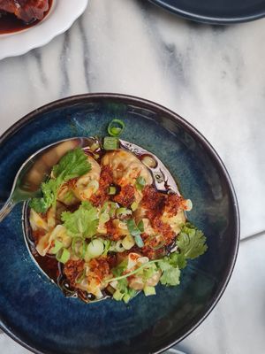  at Espécie in Porto