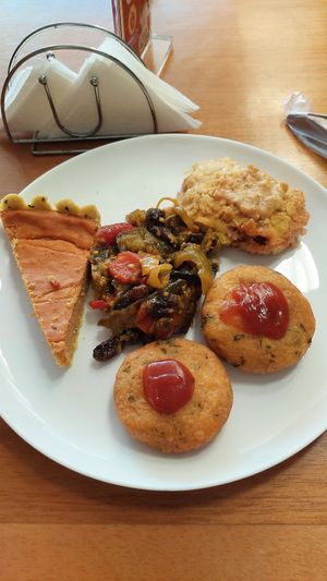 Options from the buffet at Edi Sabor Natural in Sao Paulo