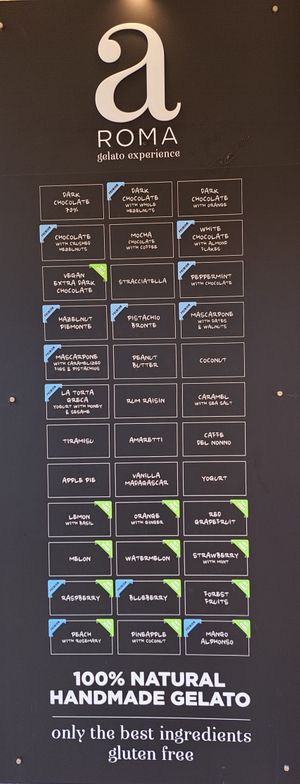 Vegan flavours clearly labeled (green tags) at aROMA Gelato in Umag