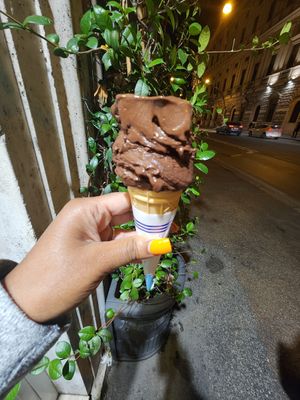 Vegan Dark chocolate at Gelateria La Romana in Rome