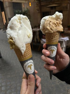 Kokos, Pistazie und Nuss  at Gelateria La Romana in Rome