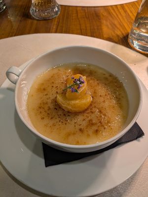 Vegan creme brulee at ARZ Lebanese Restaurant in Budapest