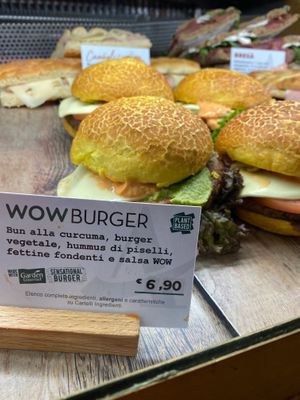 Wow burger at Autogrill in Assago