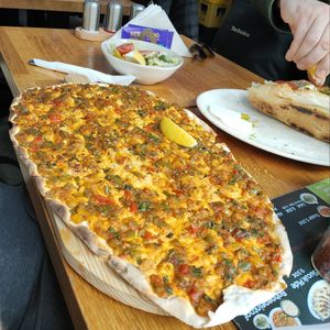 Lahmacun + salad at Tantuni Haus in Cologne