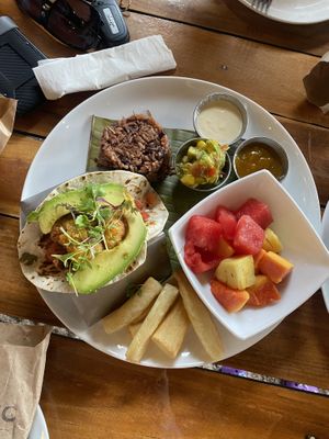 plato vegano  at Coco Loco in Playa Flamingo