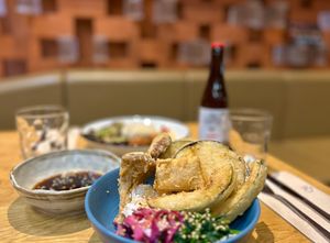 VEGAN Tempura Bowl of ADAM ET EVE CAFE at Adam et Eve Cafe - Restaurant Végétarien in Paris
