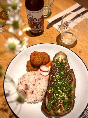  at Adam et Eve Cafe - Restaurant Végétarien in Paris