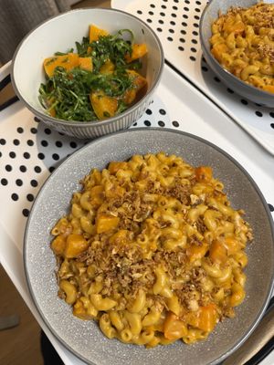 Smokey Squash Mac & Cheese with Rocket Salad (5* - absolutely delicious!!)  at Grubby in East London