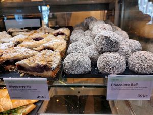 Pie & chocolate ball at Espresso House - Kongens Nytorv in Copenhagen