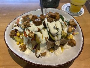 Vegan Kumpir ( Kartoffel, Grillgemüse, Tofu,….) mild gewürzt   at Gude Vibes in Uelzen