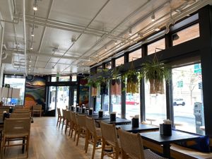 Lots of open seating at Rad Radish in San Francisco