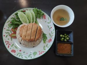 Oily fried chicken at Baan Ghu Lhao in Trang