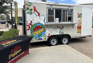 Food truck 🛻   at Hot Sauce and Pepper in Mesa