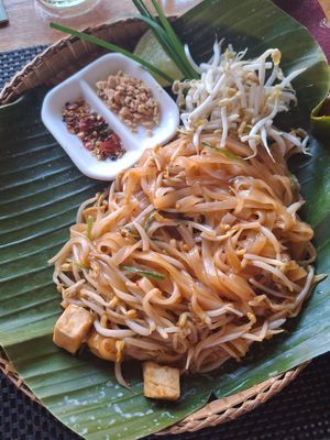 Pad thai vegan at Sambo in Siem Reap