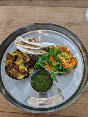 Indian breakfast at Momo Wholefood in Newcastle
