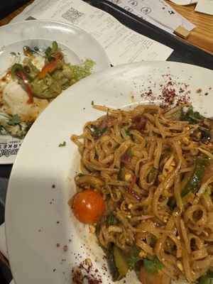 Asian lab. Pad Thai and vegan gyoza    at Time Out Market in Lisbon