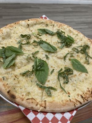 White pizza  at Plant Pizza in Cooper City