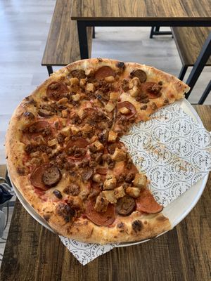Meatless Love Pizza 14"  at Plant Pizza in Cooper City