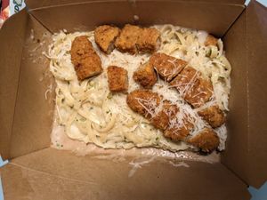 Chik'n Alfredo pasta at Plant Pizza in Cooper City