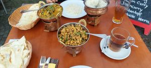 Korma and chana with rice and naan bread at Restaurant Angus in Nideggen