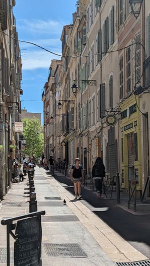  at Hododa in Marseille