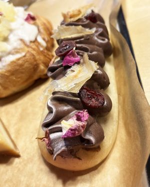Vegan eclair with chocolate cream at 2022_place - Pop Up in Yerevan
